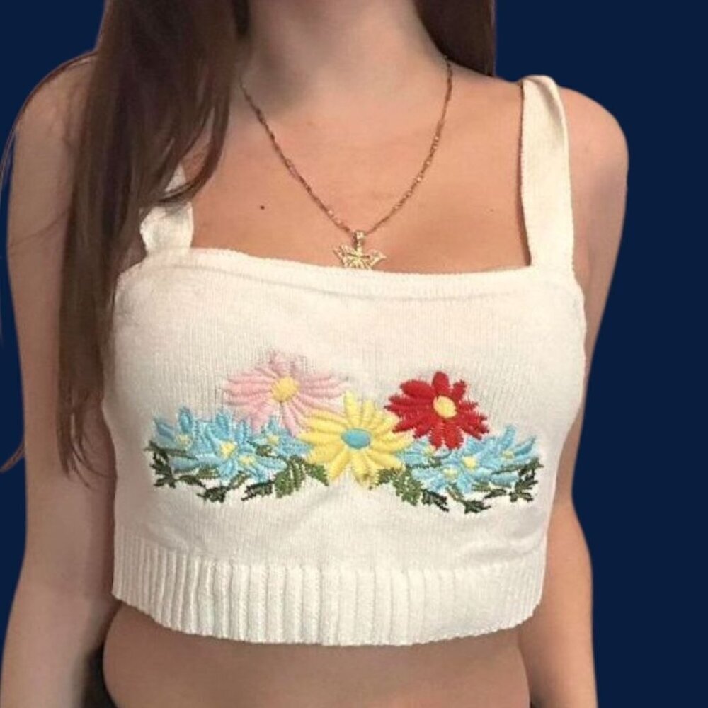 Cider Knitted Crop Top With Floral Embroidery Size Large